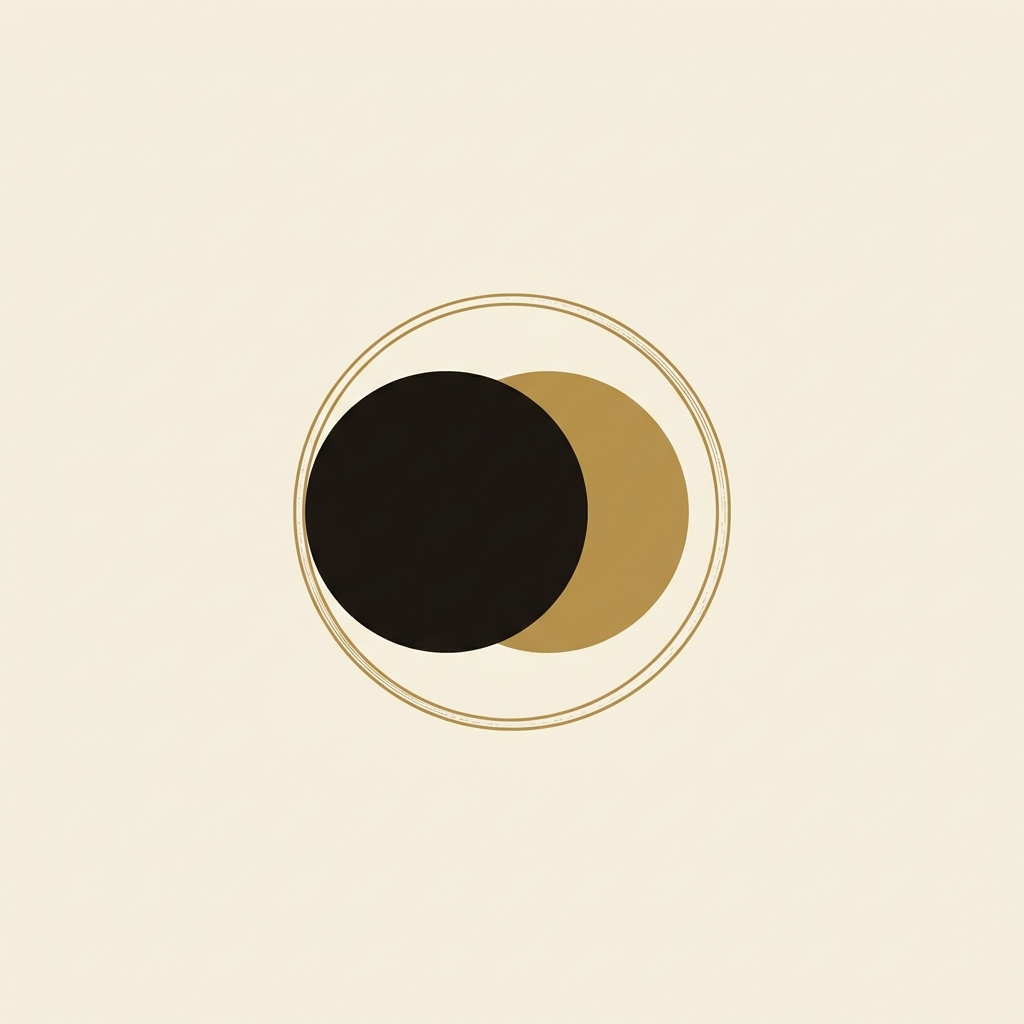 Black disc overlapping gold disc in hairline ring